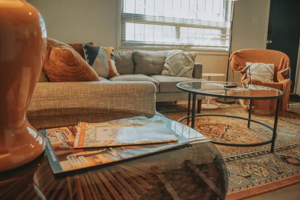 Villa Casa Charleston-3Br-2Bath-Hot Tub-Pet Friendly-No Pet Fees! à Albuquerque Extérieur photo