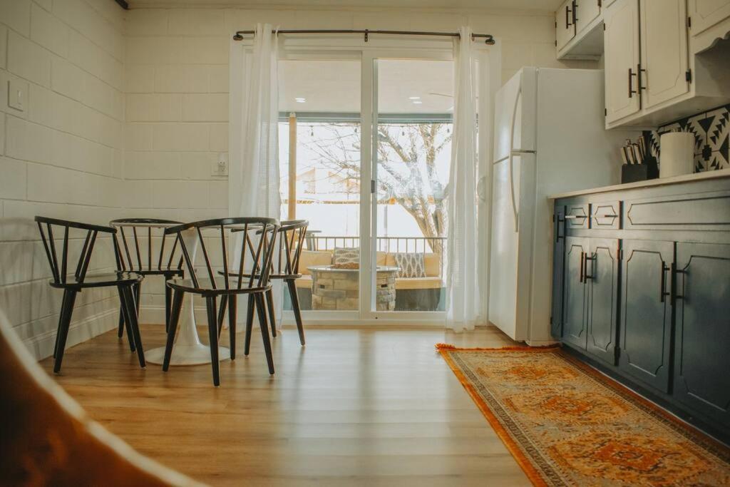 Villa Casa Charleston-3Br-2Bath-Hot Tub-Pet Friendly-No Pet Fees! à Albuquerque Extérieur photo